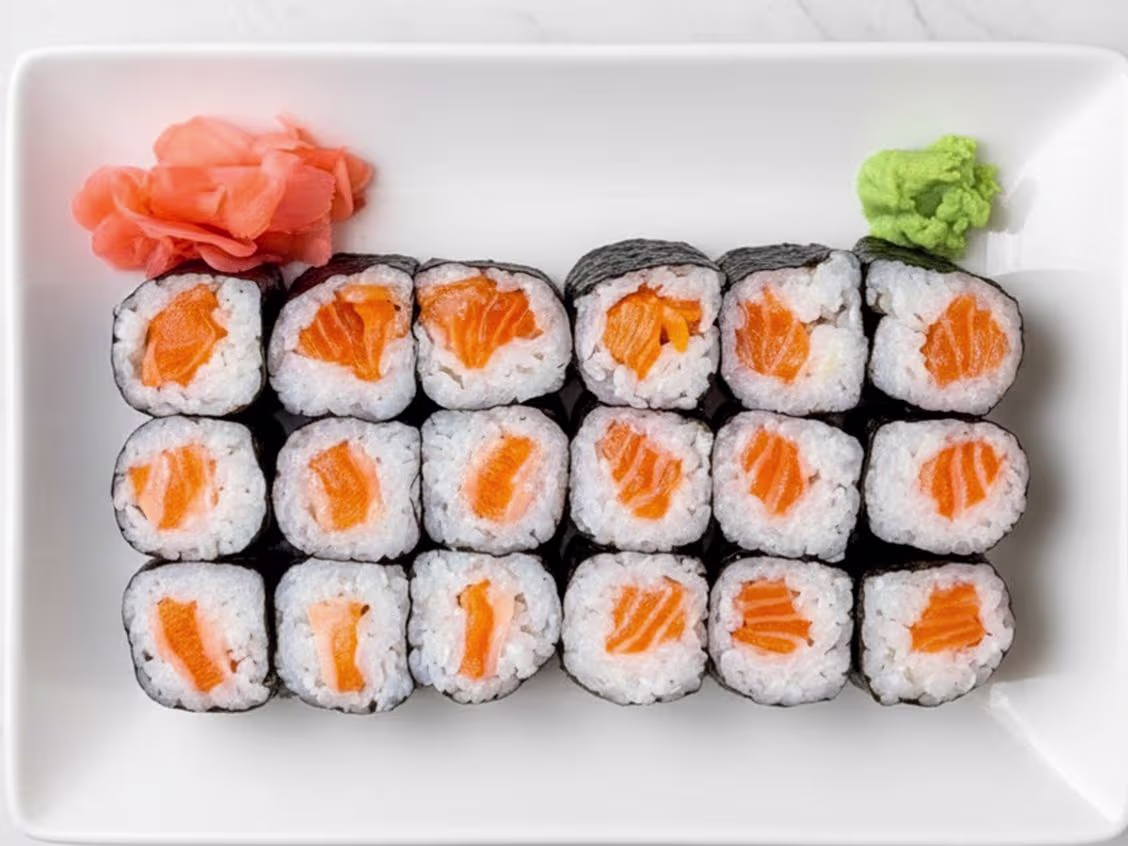 Lachs Maki (18 Stück)