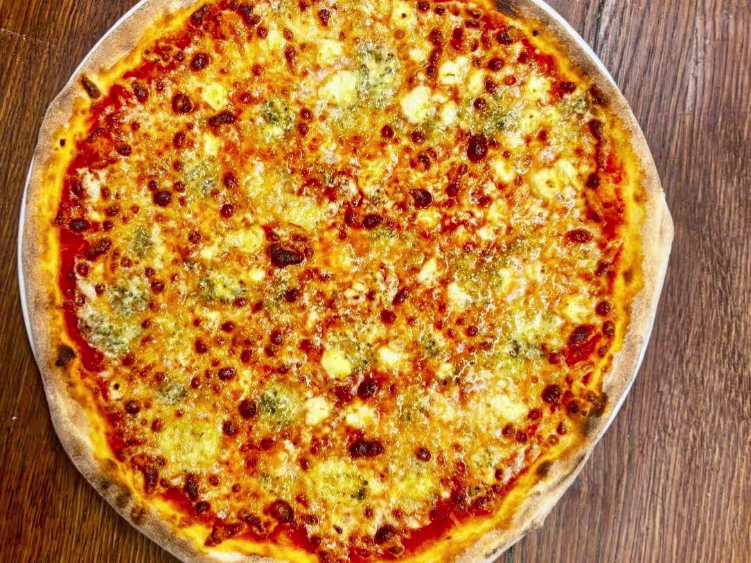 Pizza Quattro Formaggi