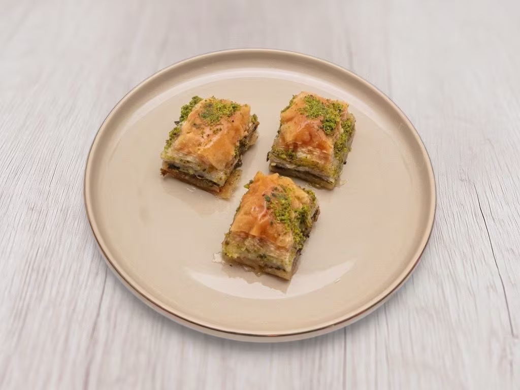 Baklava (3 Stück)