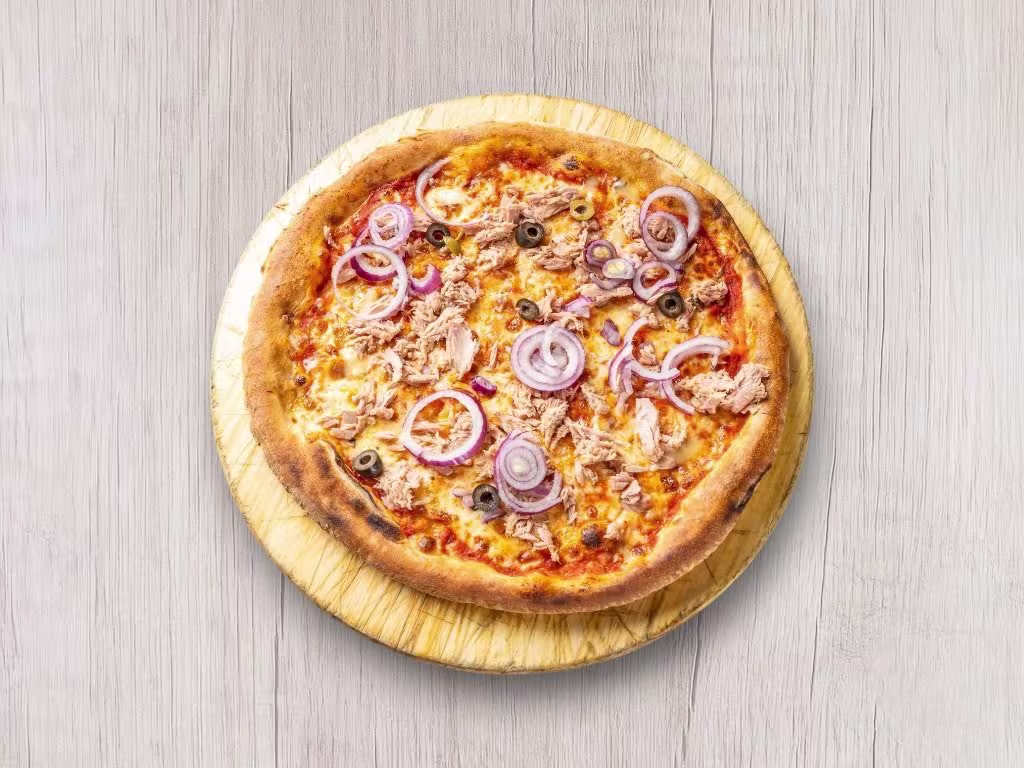 Pizza Thunfisch + 0,33 l Getränk