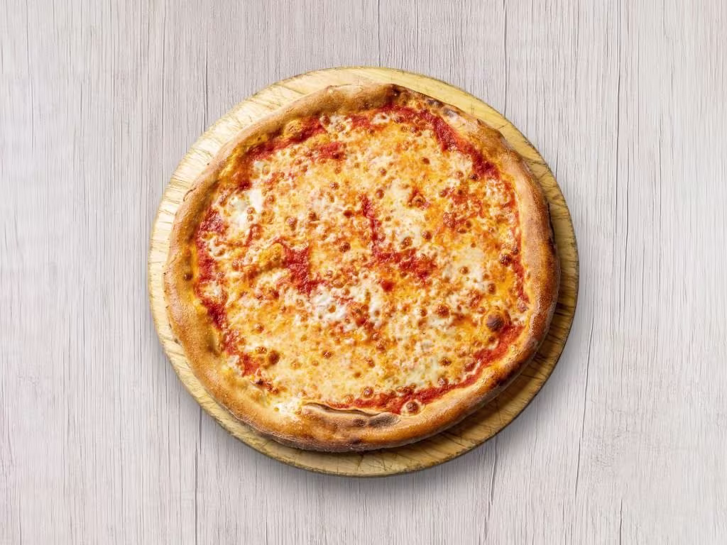 Pizza Margherita + 0,33 lGetränk