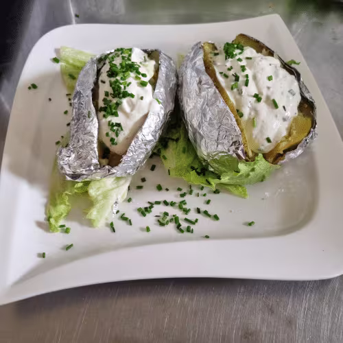 Gefüllte Ofenkartoffeln (2 Stück)
