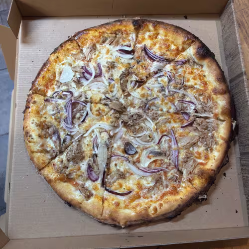 Pizza al Tonno