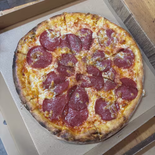 Pizza al Salami
