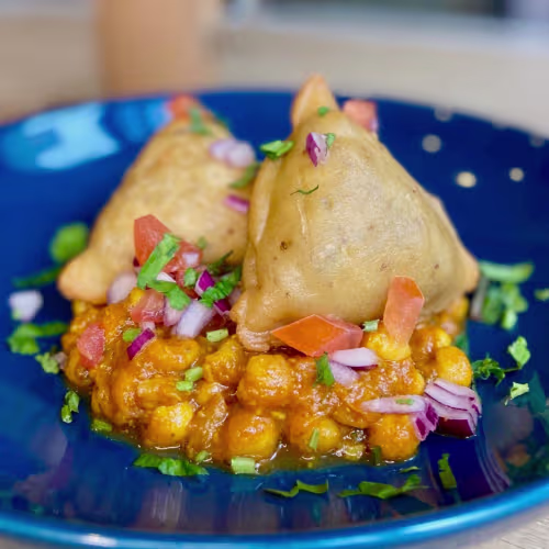 Samosa Chana Chaat (2 Stück, vegan)