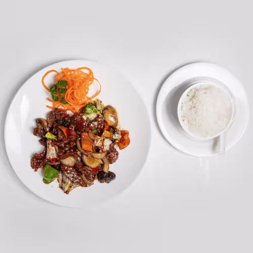 Rindfleisch Szechuan mit Reis (scharf)