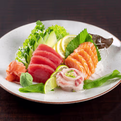Gemischte Sashimi (12 Stück)