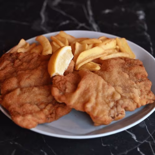 Original paniertes Wiener Schnitzel vom Kalb