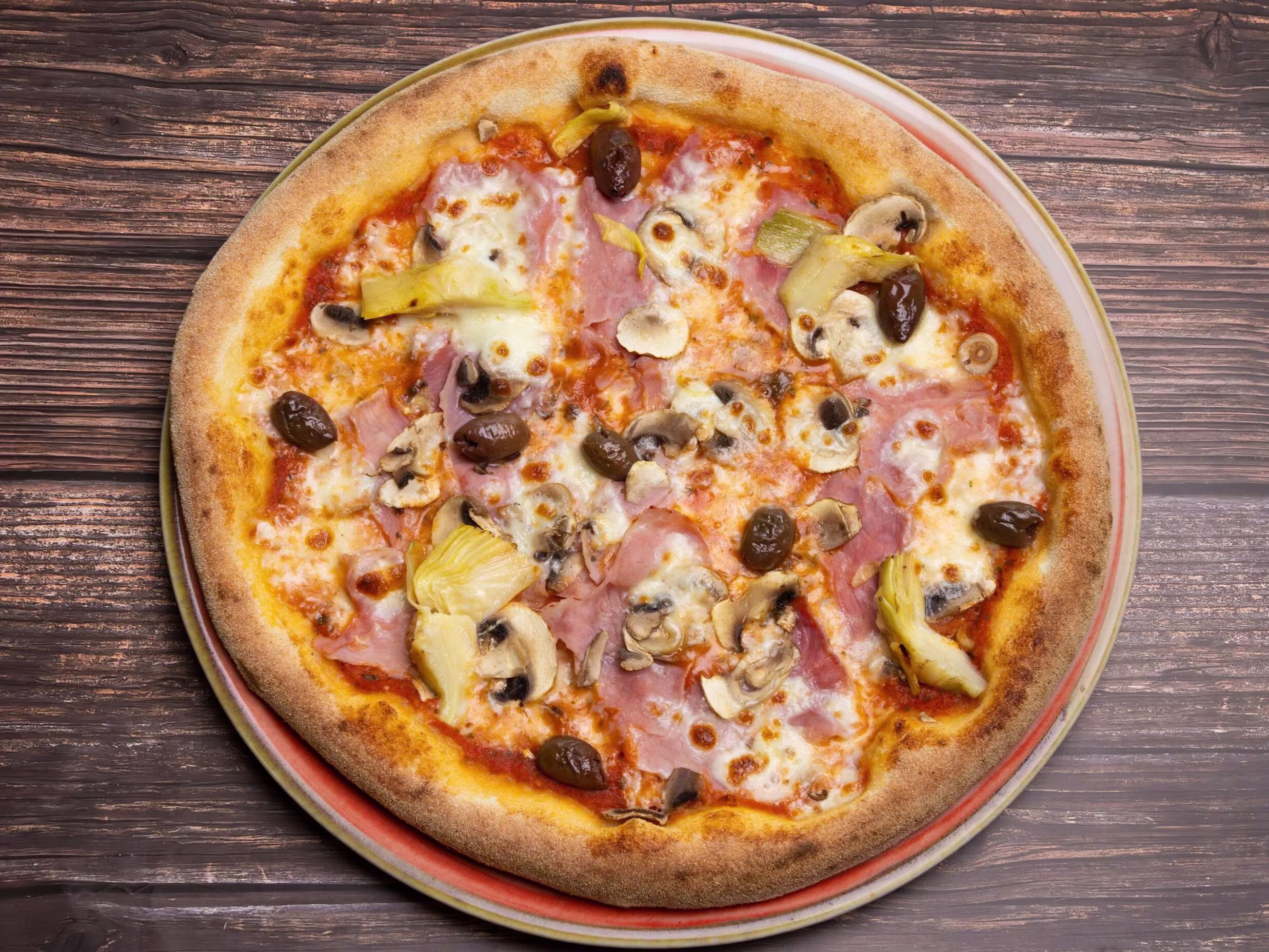 Pizza Capricciosa, klein