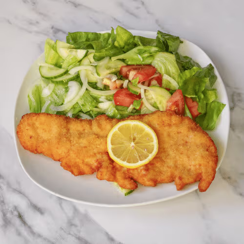 Putenschnitzel mit Salat
