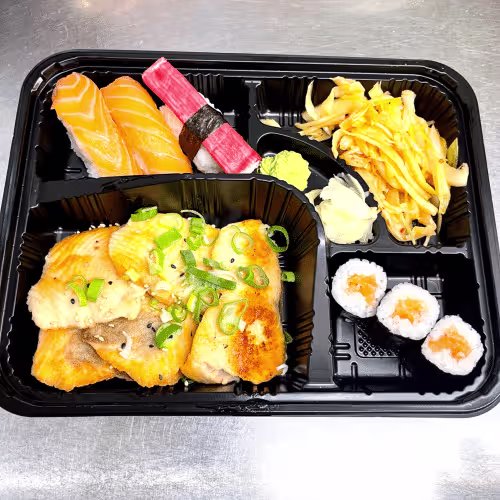 Lachs Bento mit Reis