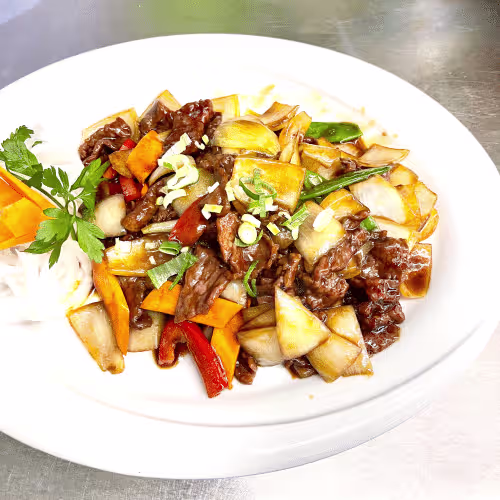 Rindfleisch mit Zwiebeln