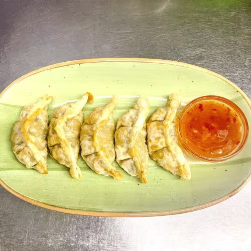 Gebackene Gyoza (vegetarisch, 6 Stück)