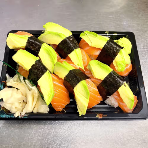 Sake Avocado Sushi (6 Stück)