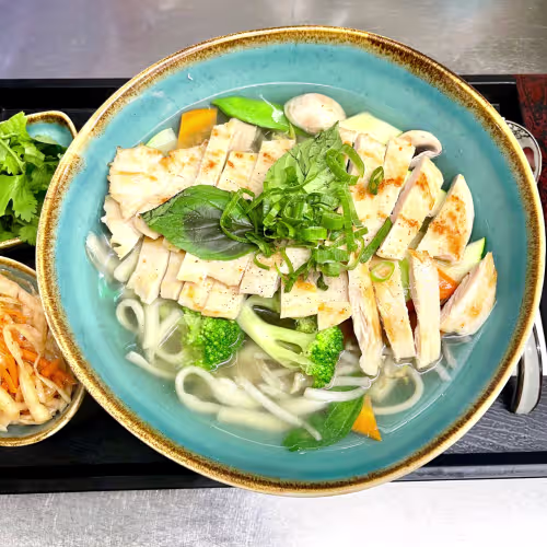 Nudelsuppe mit Chicken