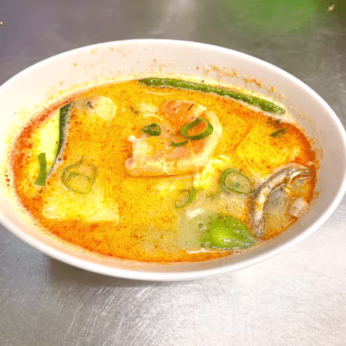 Tom Yum Goong Suppe (sehr scharf)