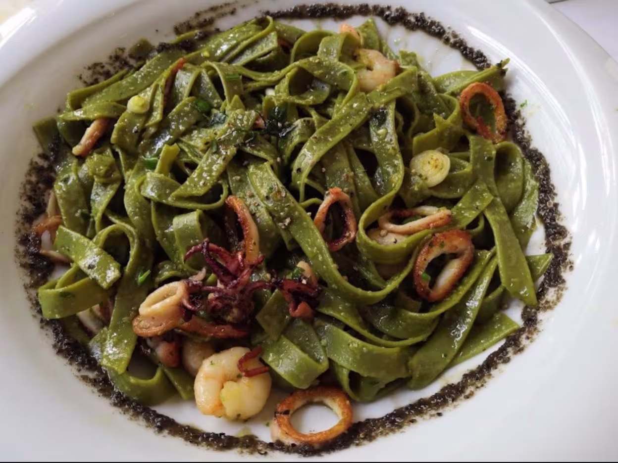 Tagliatelle verde ai Calamari
