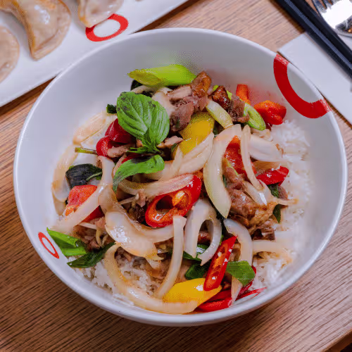 Reisschale Chili-Ente und Thai-Basilikum (scharf)