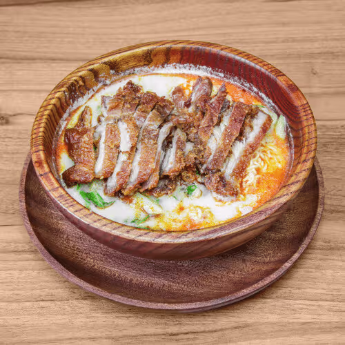 Thai Red Curry Duck Ramen (scharf)